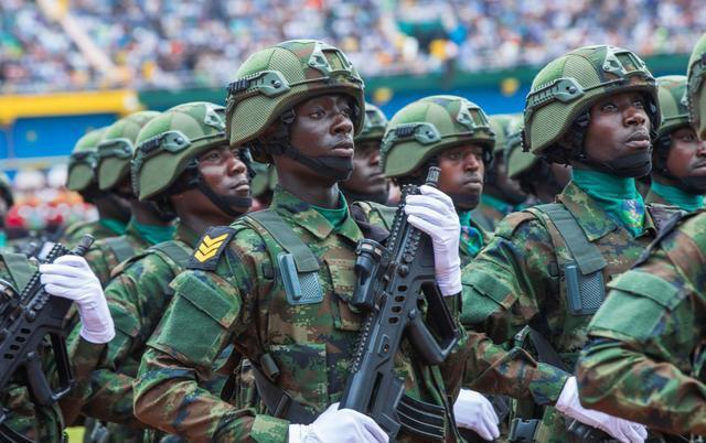 包含罗马训练开放日，关键时刻更衣室发声引欢呼，意大利杯在即，训练强度明显提升的词条-九游游戏平台